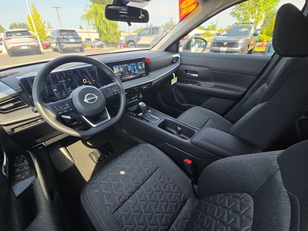 New 2026 Aspen White TriCoat / Super Black Two-tone Nissan SV image 16
