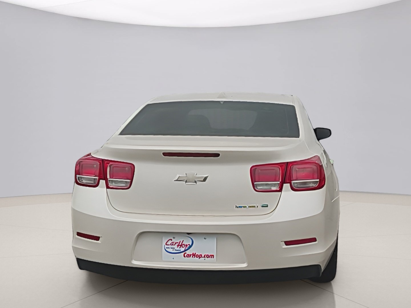 Used 2013 White Chevrolet ECO 2SA image 4