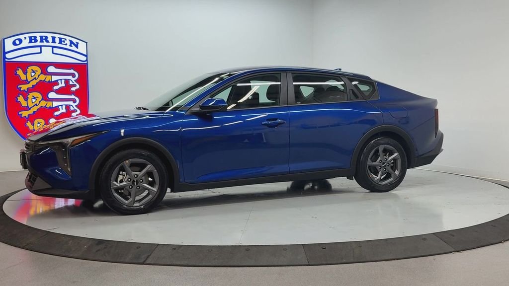 Used 2025 Deep Sea Blue Kia LXS image 8