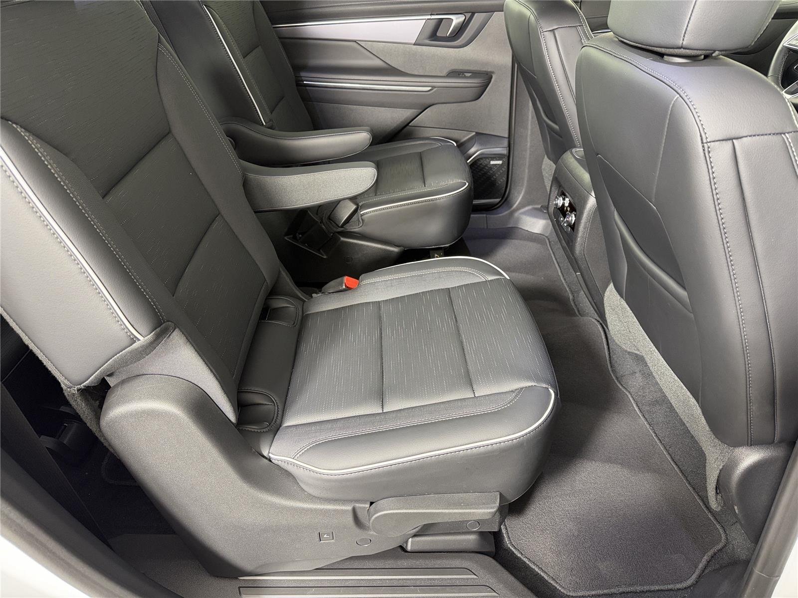 2026 Buick Enclave Sport Touring - Photo 14