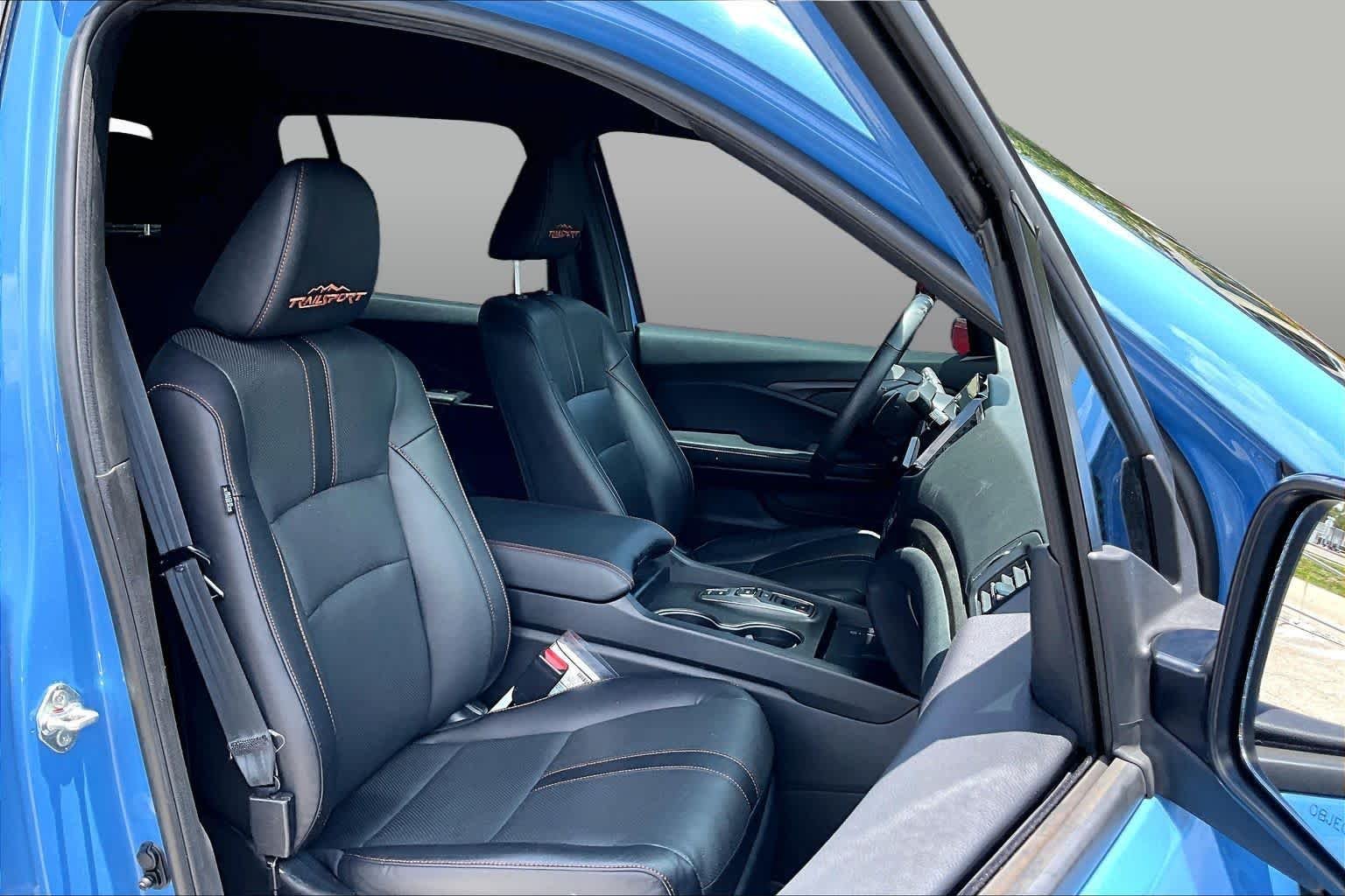 Used 2024 Diffused Sky Pearl Honda TrailSport image 9