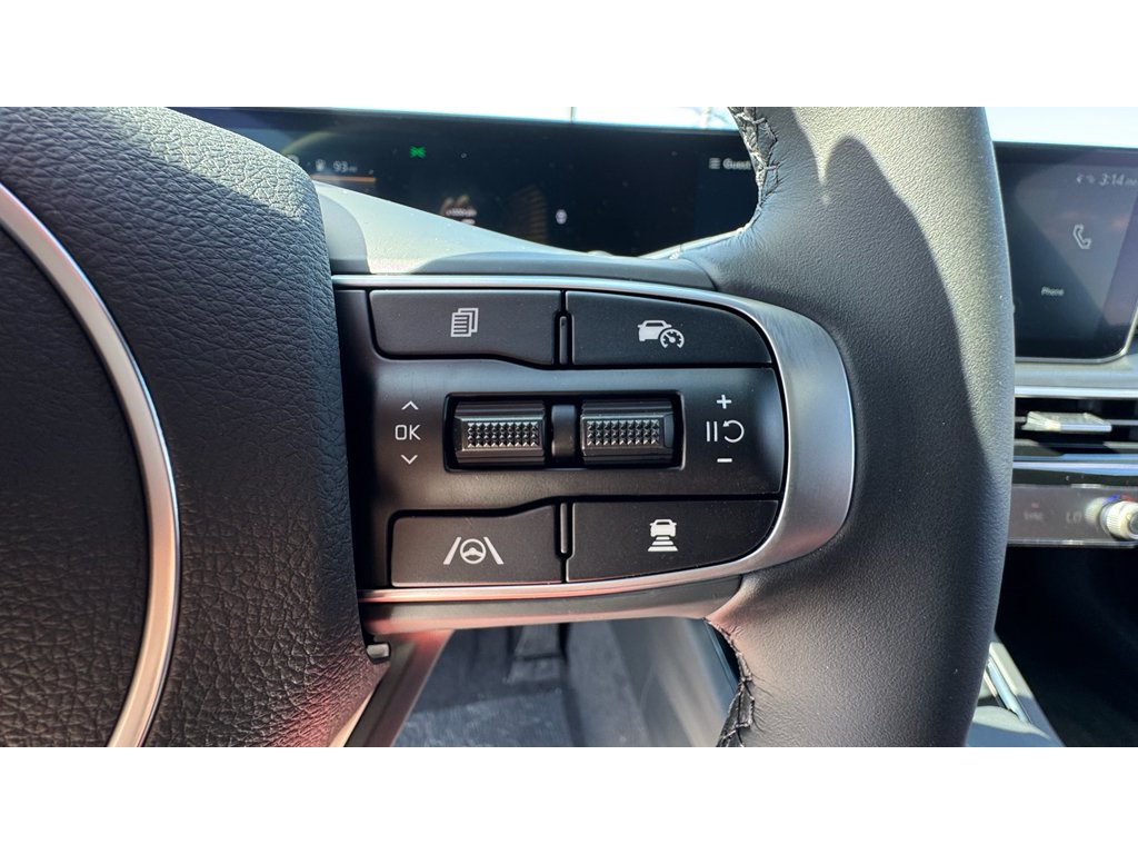 New 2026 Wolf Gray Kia GT-Line AWD image 12