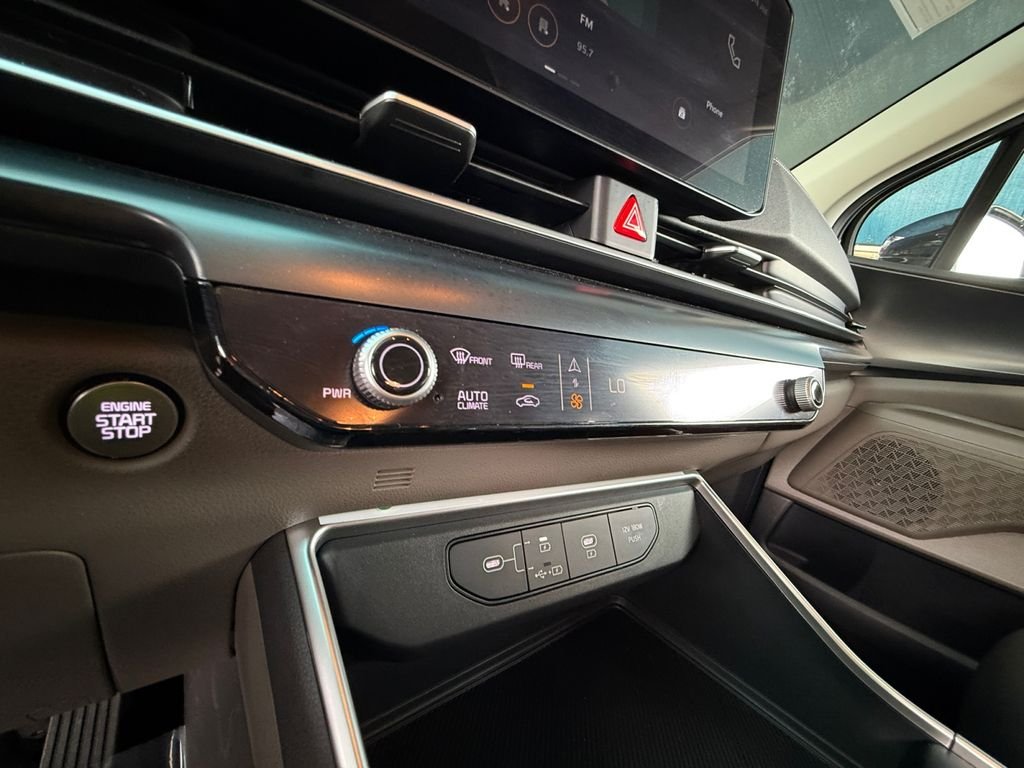 Used 2026 Blue Kia LXS image 23