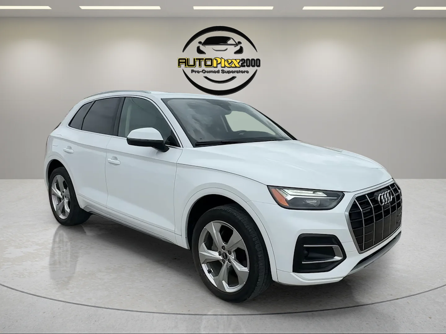 2021 Audi Q5 45 Premium Plus's photo