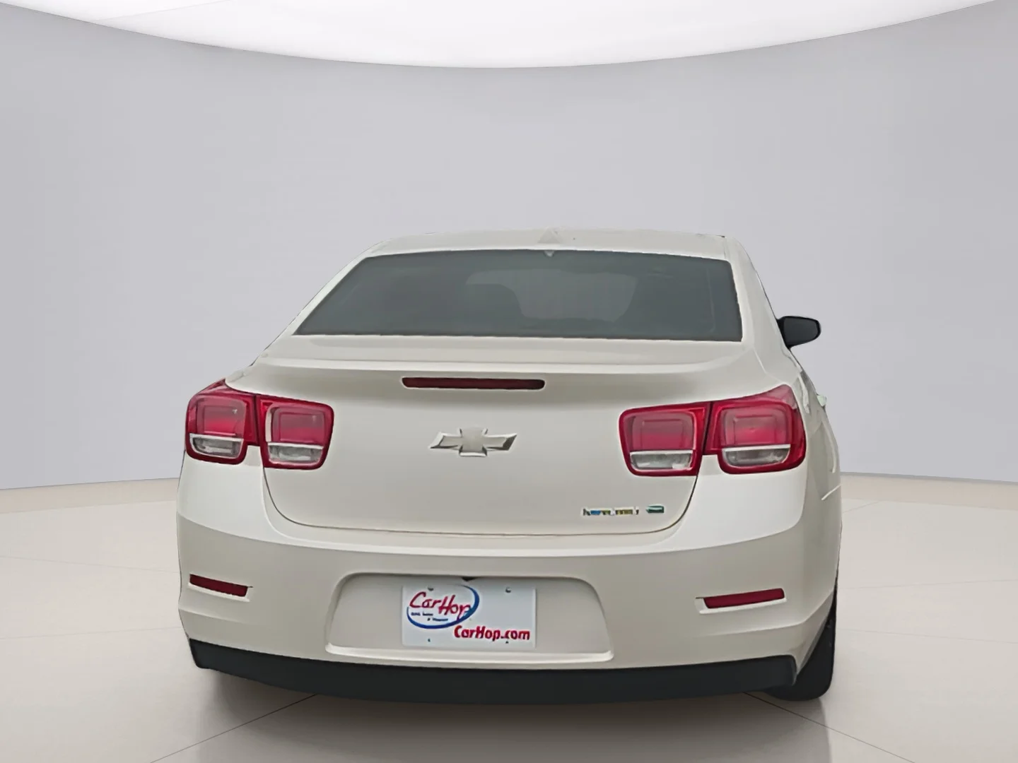 Used 2013 White Chevrolet ECO 2SA image 4