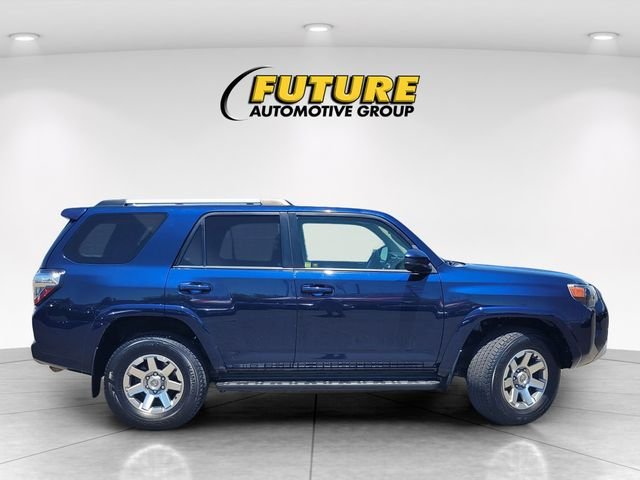 Used 2016 Blue Toyota Trail image 3