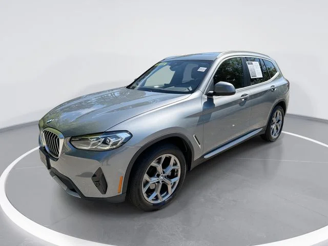Used 2023 Gray BMW xDrive30i image 1