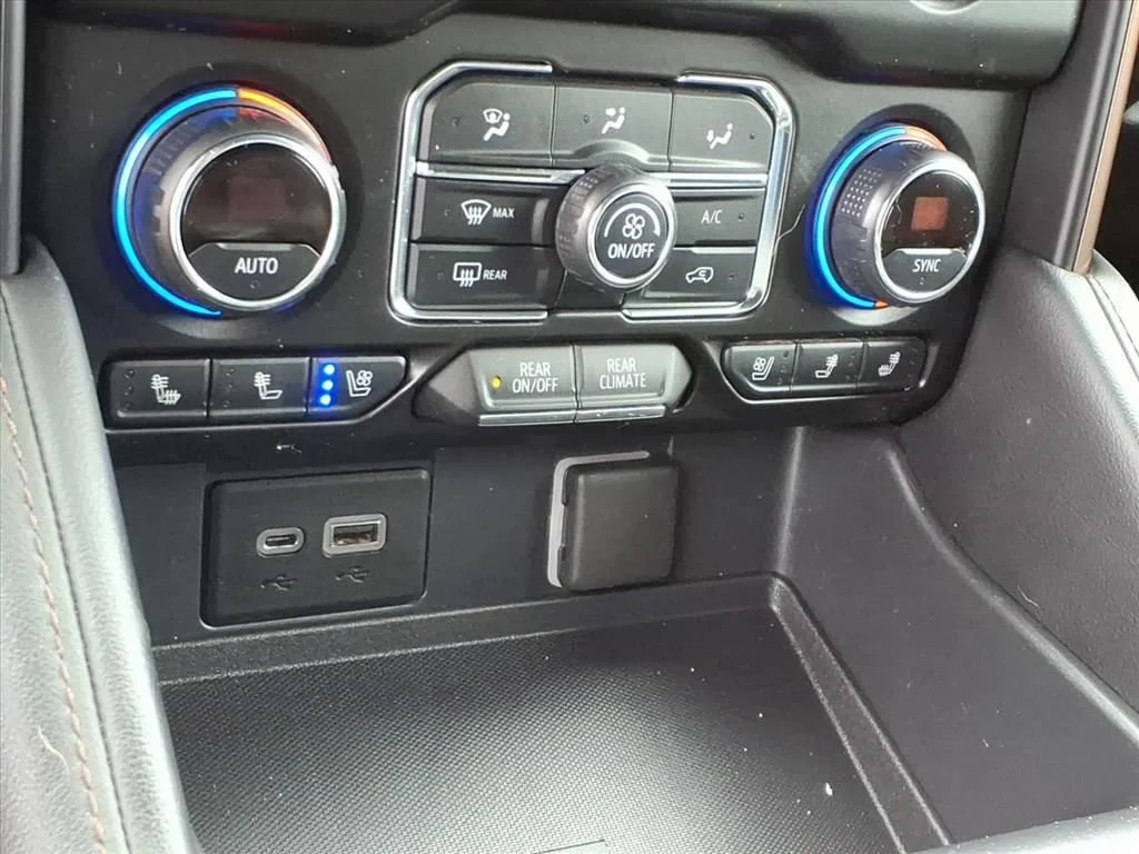 Used 2021 BLACK Chevrolet High Country image 10