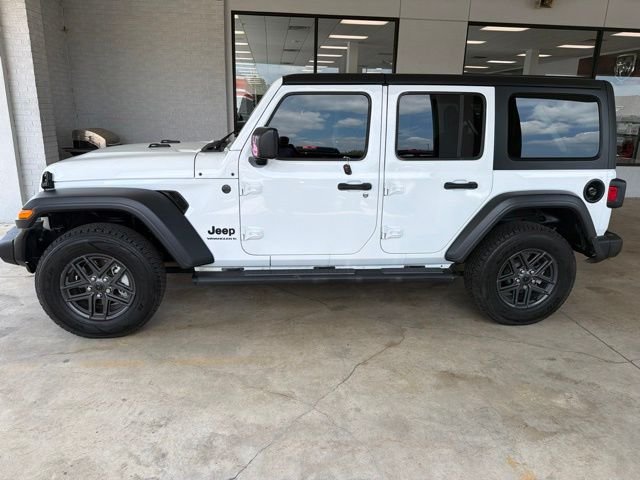 Used 2024 White Jeep Sport S image 3