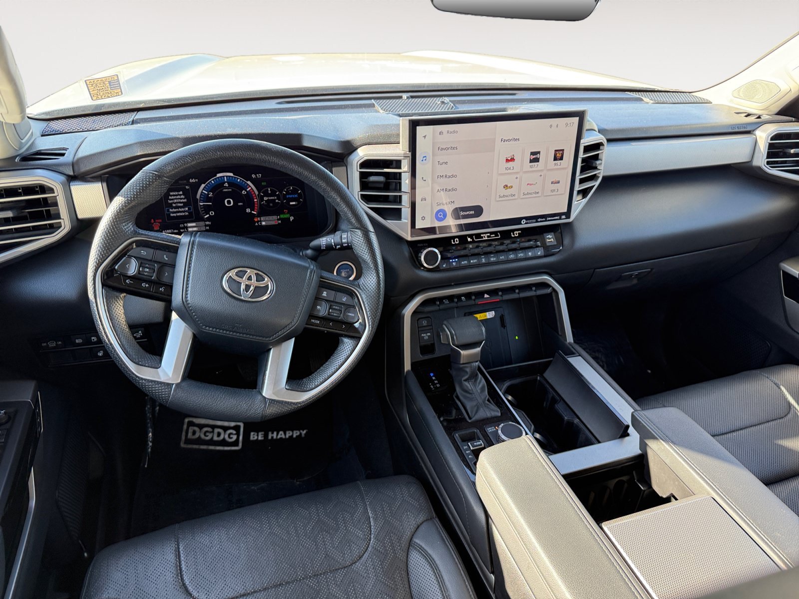 Used 2023 Pearl Toyota Limited image 15