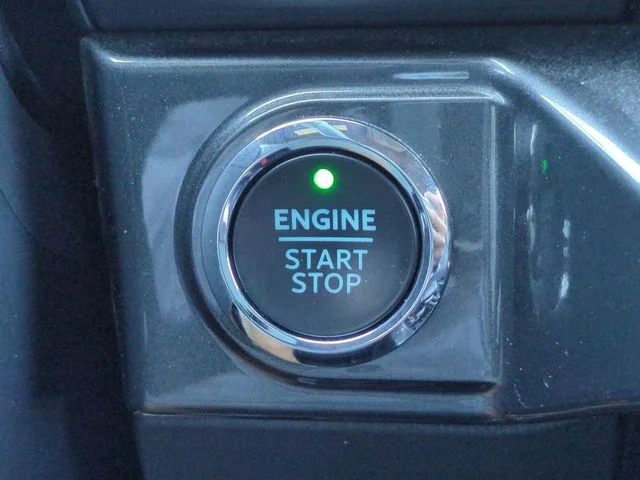 Certified Used 2022 Gray Ford XLT image 26