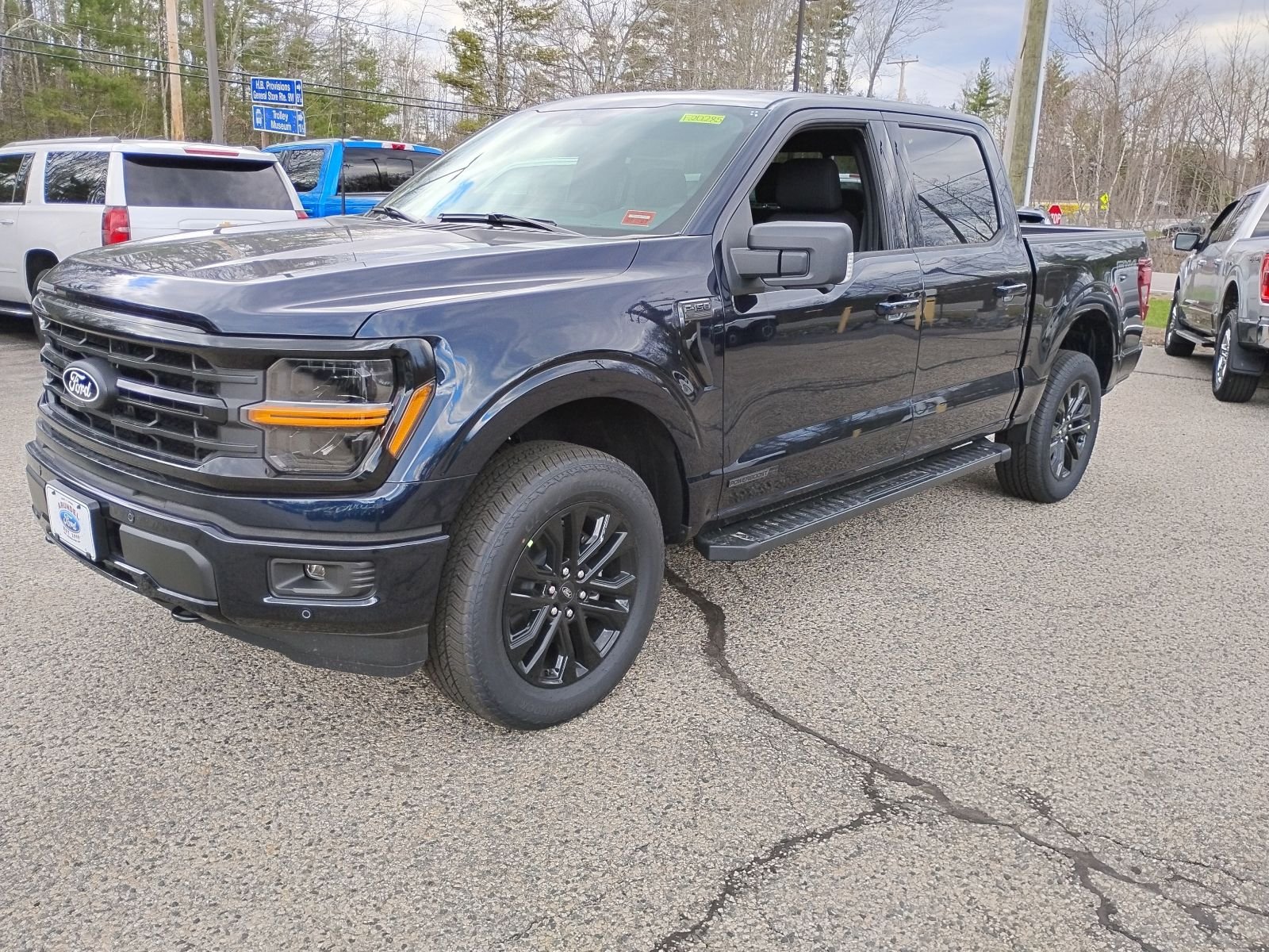 New 2026 Antimatter Blue Metallic Ford XLT image 3