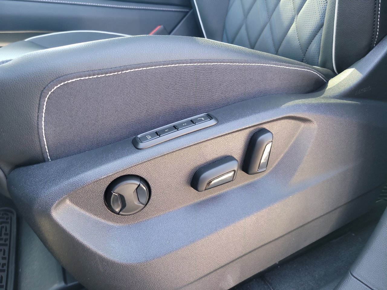 New 2026 Pure Gray Volkswagen SEL Premium R-Line image 20