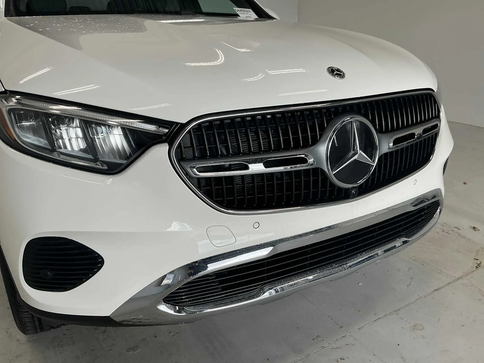 Certified Used 2026 Polar White Mercedes-Benz GLC 300 image 5