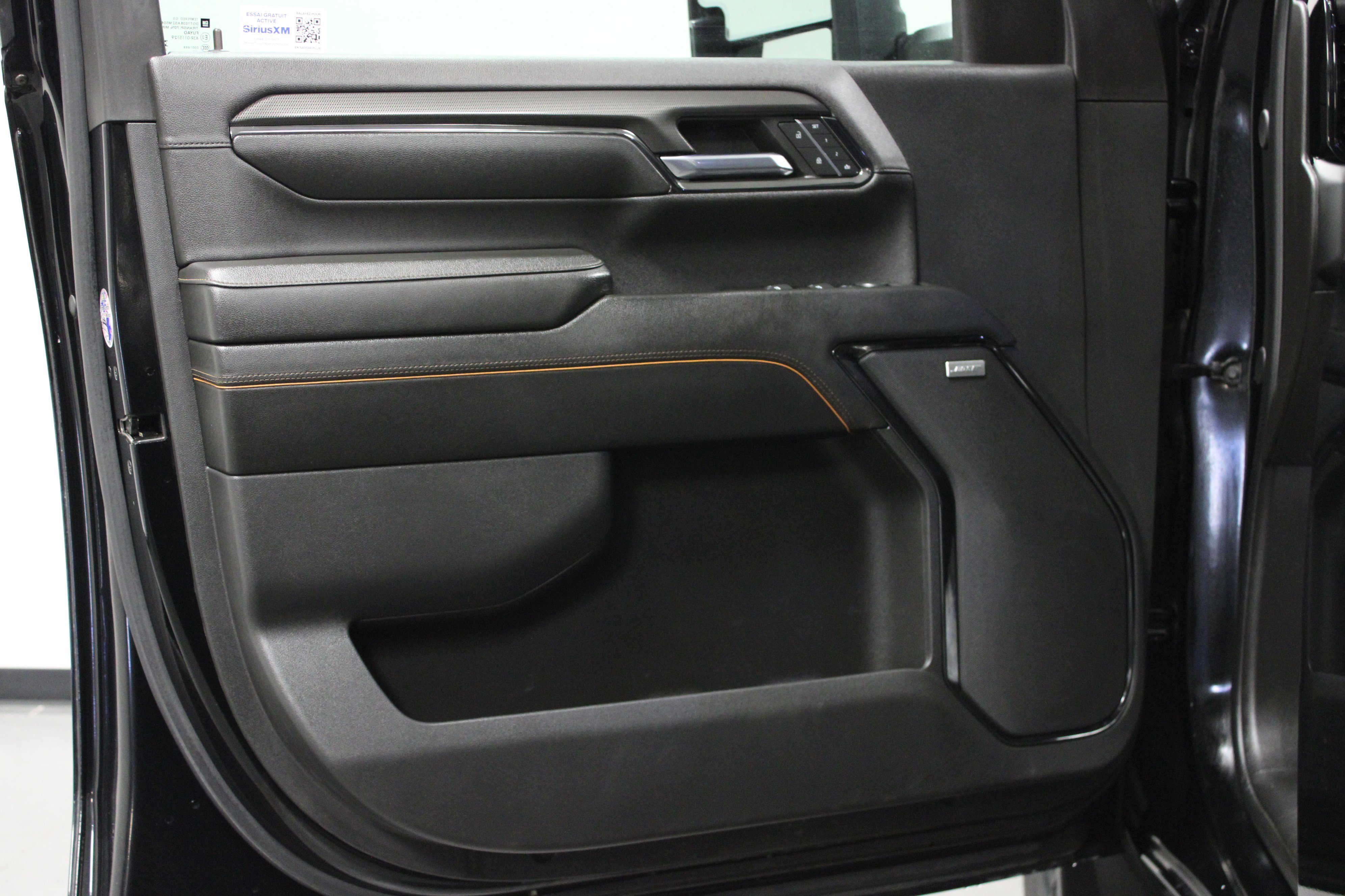Used 2024 Onyx Black GMC AT4 image 11