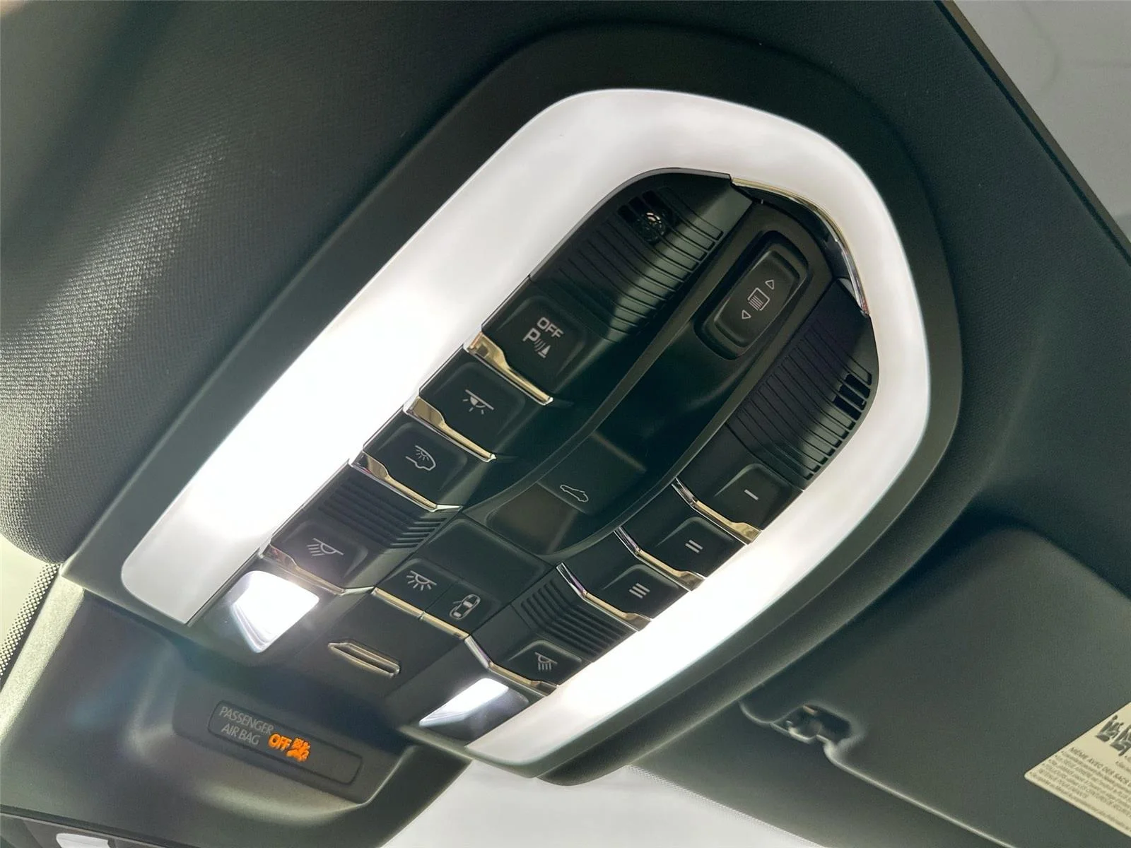 2024 Porsche Macan Base - Photo 26