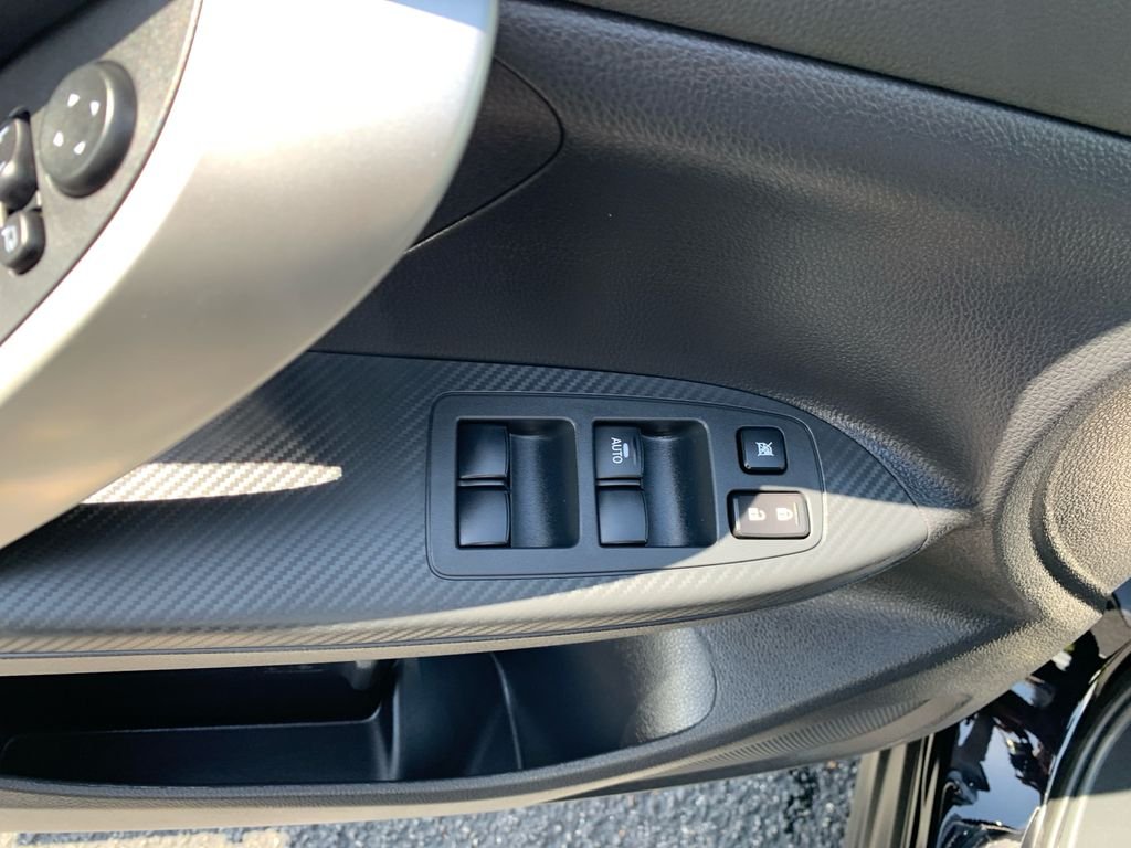 Used 2026 Black Mitsubishi SE image 12