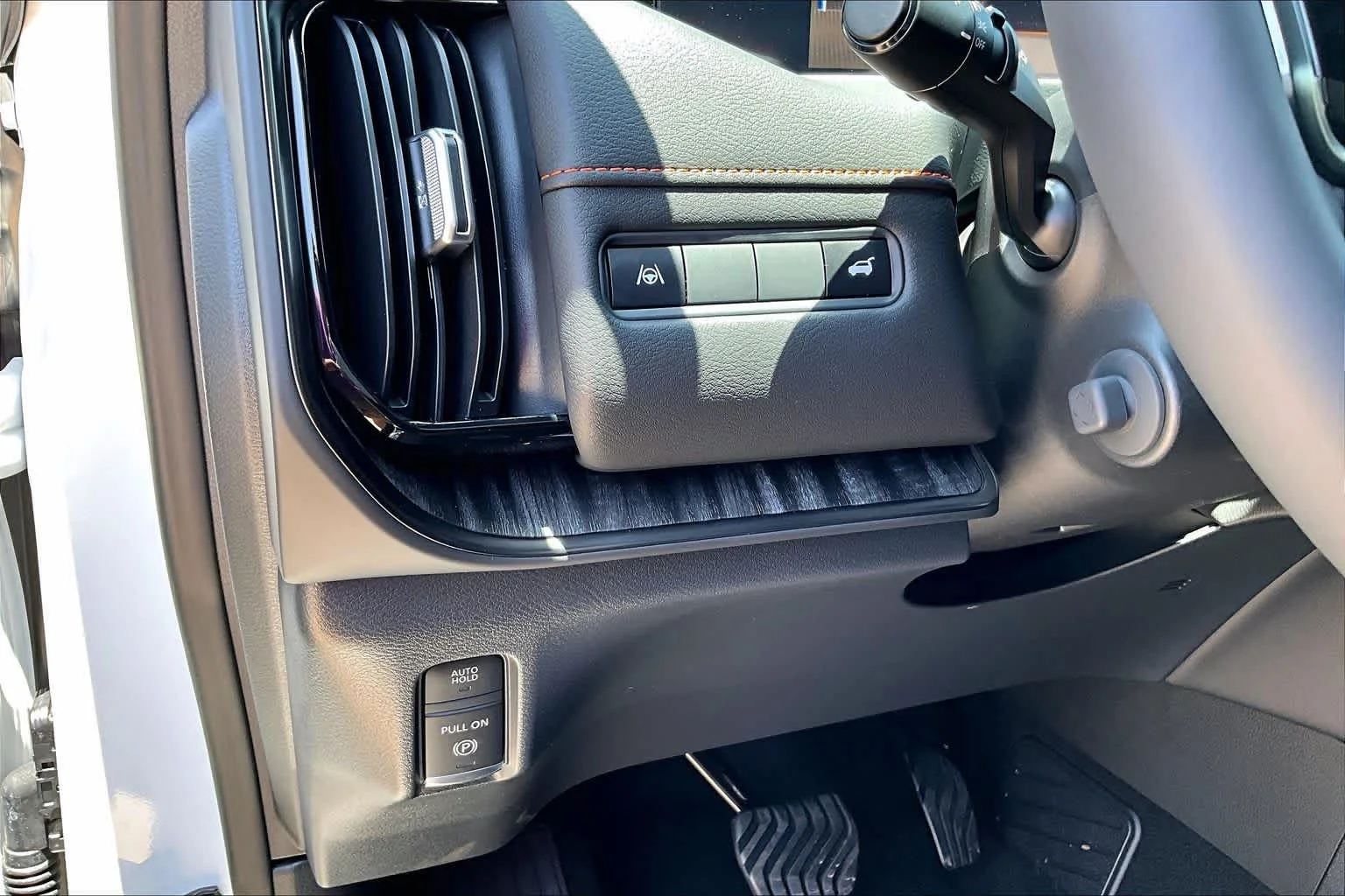 New 2026 2T WHT BLK XABG Nissan PRO-4X image 16