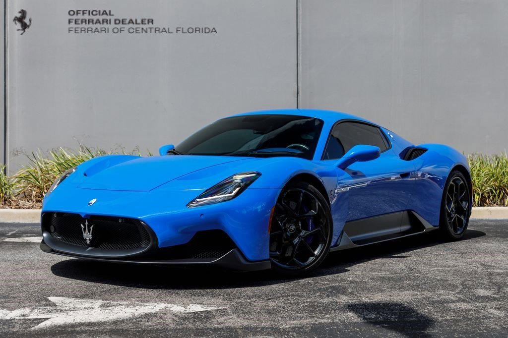 2022 Maserati MC20 -'s photo