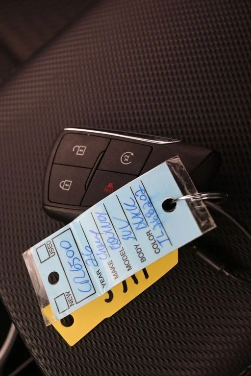 Used 2026 Mosaic Black Metallic Chevrolet LT image 27