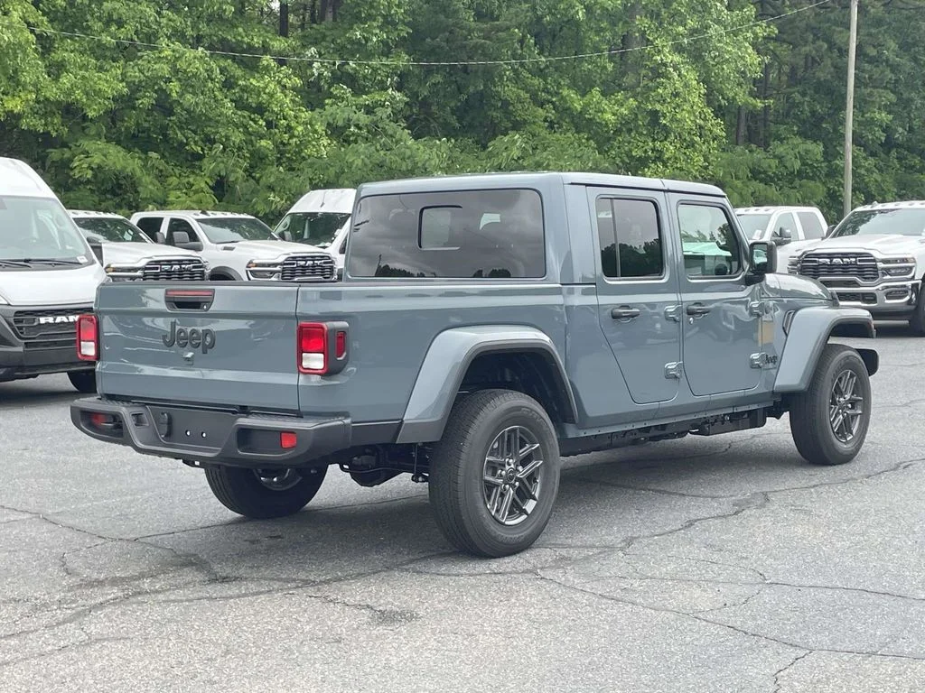 New 2026 Anvil Clearcoat Jeep Sport S image 8