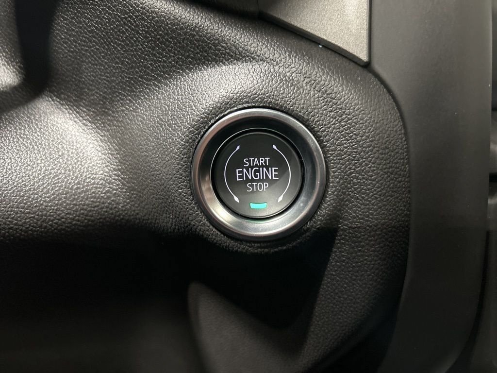 2025 GMC Sierra 1500 Pro - Photo 31