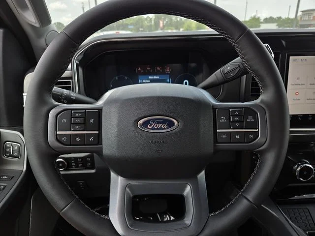 New 2026 Agate Black Metallic Ford F-250® Lariat® image 41