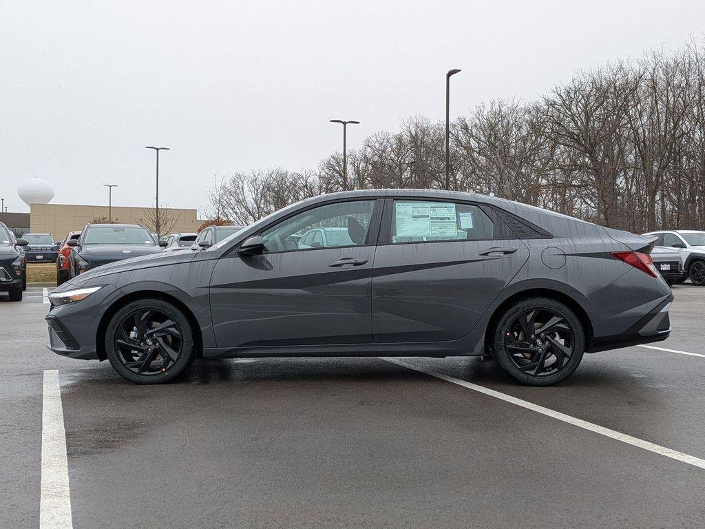 New 2026 Gray Hyundai SEL Sport image 4