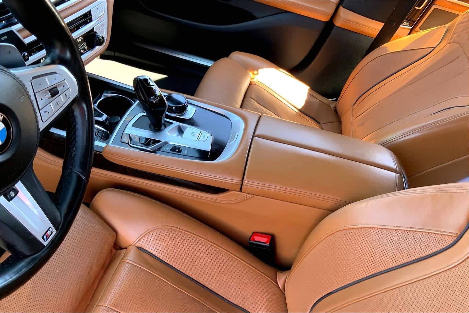 Used 2020 Bemina Grey Amber Effect BMW 750i xDrive image 15