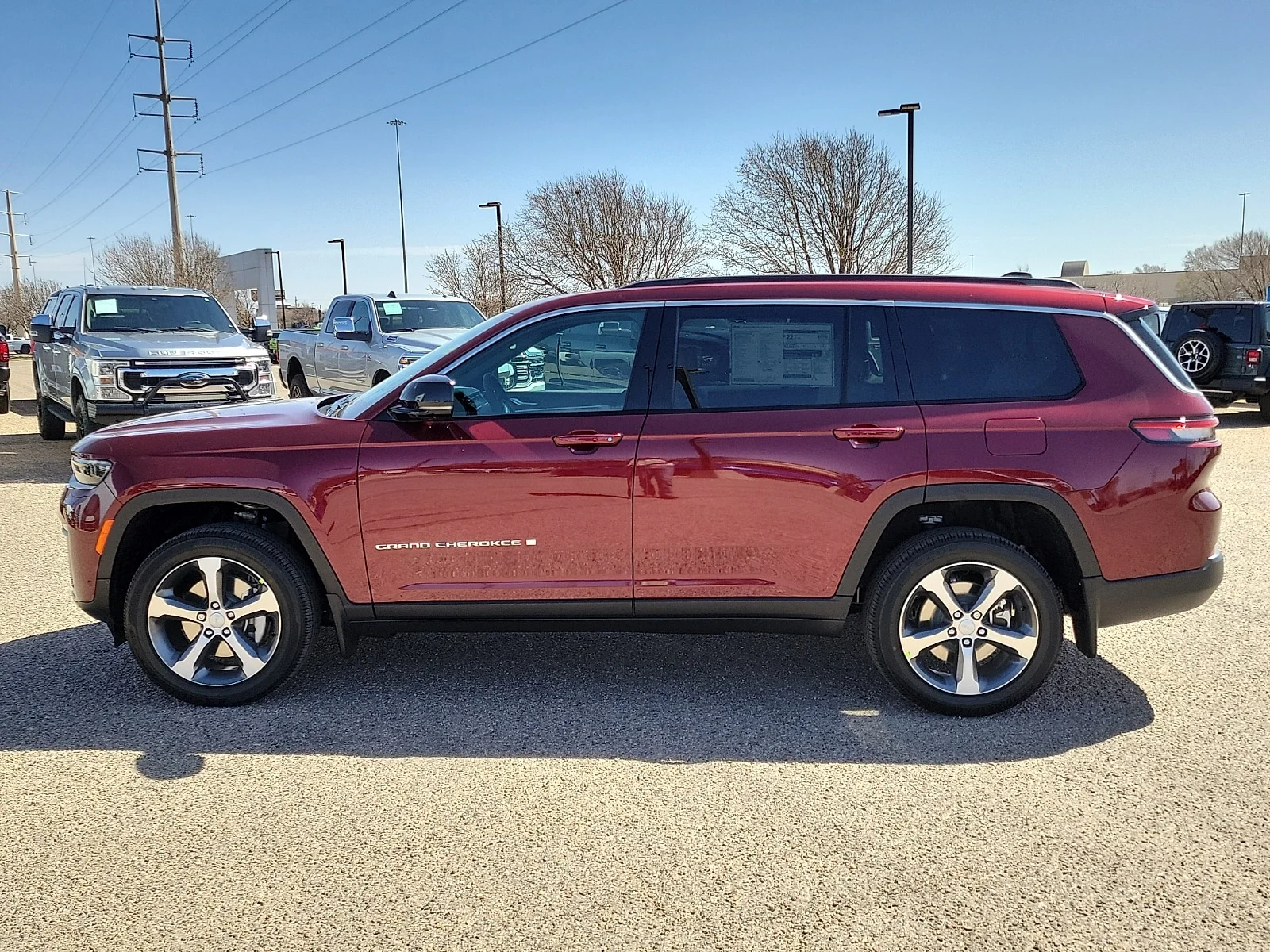New 2026 Velvet Red Pearlcoat Jeep L LIMITED 4X4 image 2