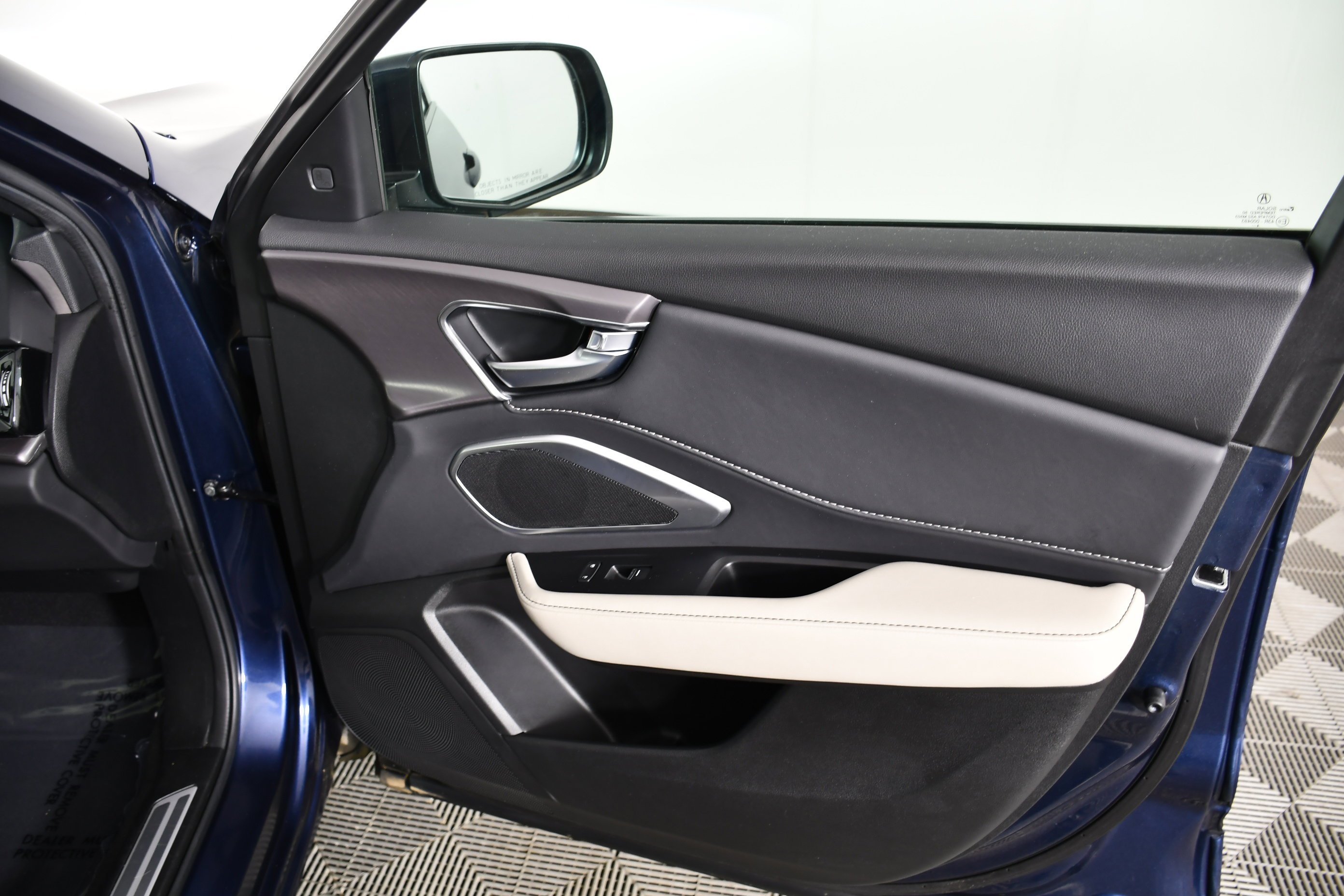 Used 2025 Canyon River Blue Metallic Acura Base image 39