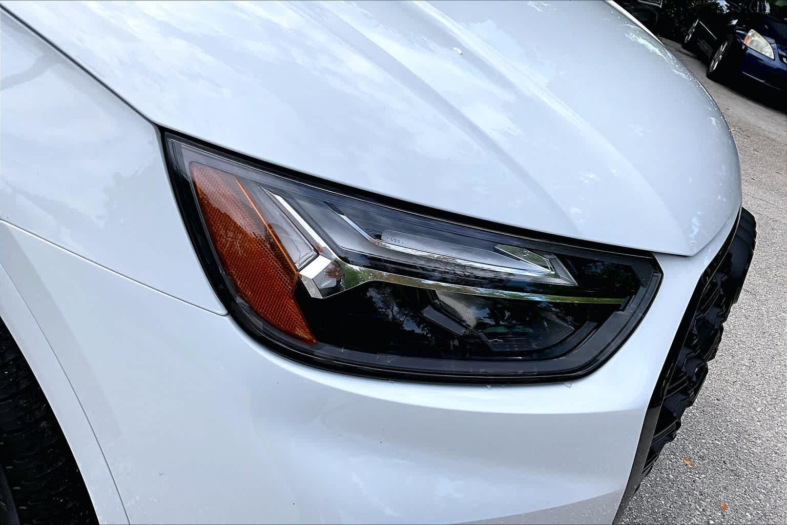 Used 2025 Glacier White Metallic Audi S line Premium Plus image 28
