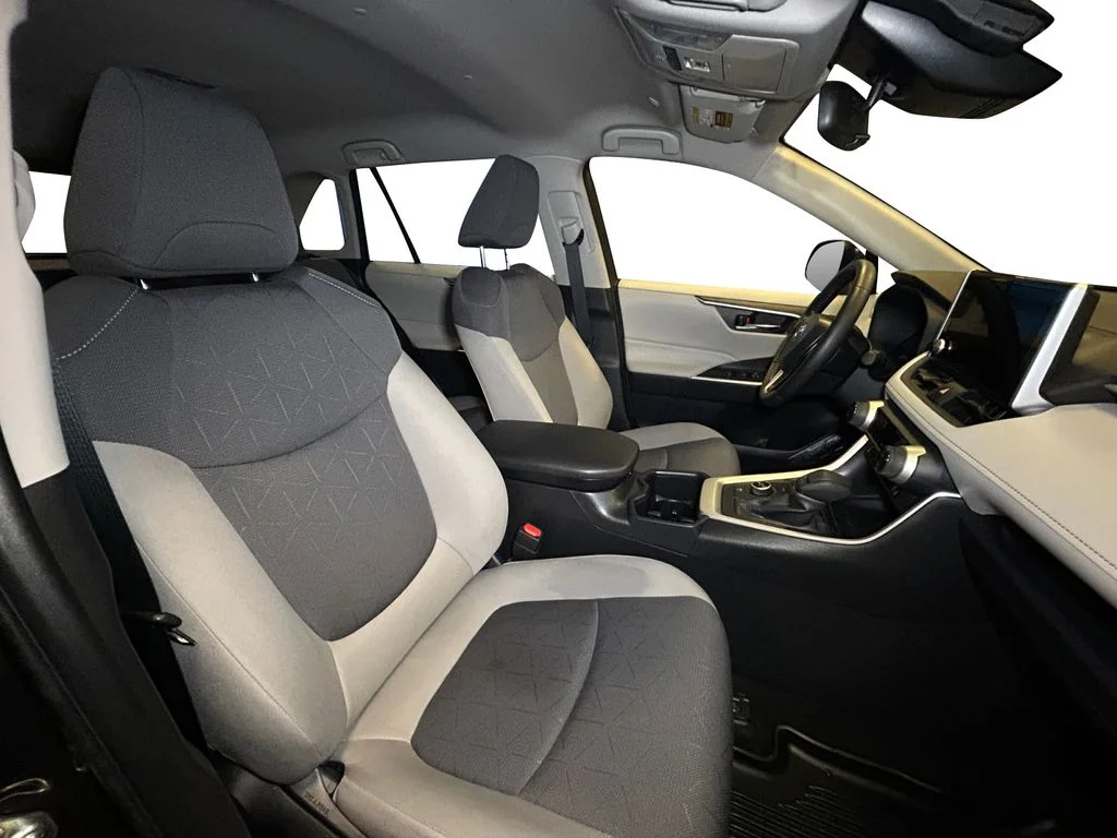 Used 2025 Magnetic Gray Toyota XLE image 15