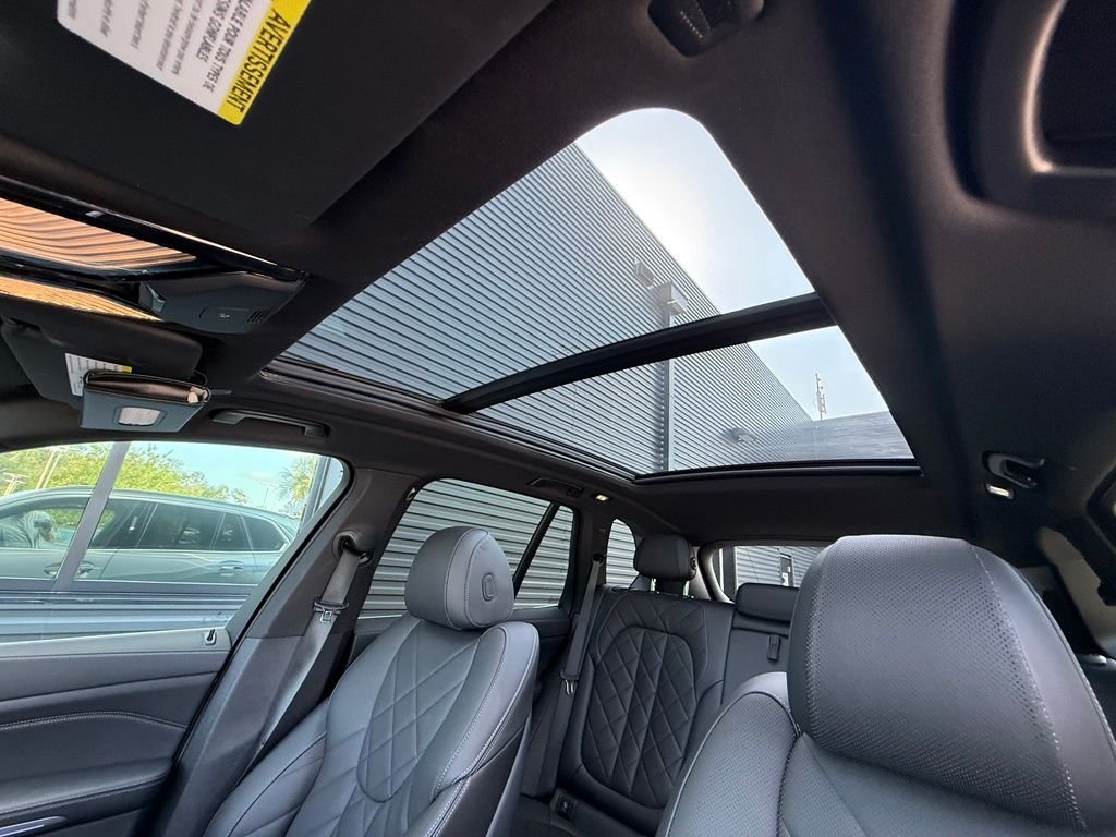 Used 2024 Skyscraper Grey Metallic BMW sDrive40i image 21
