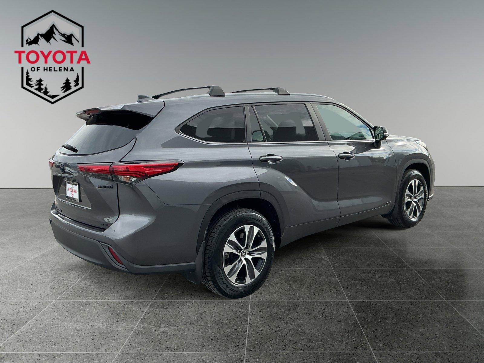 Used 2023 Gray Toyota Hybrid XLE image 5