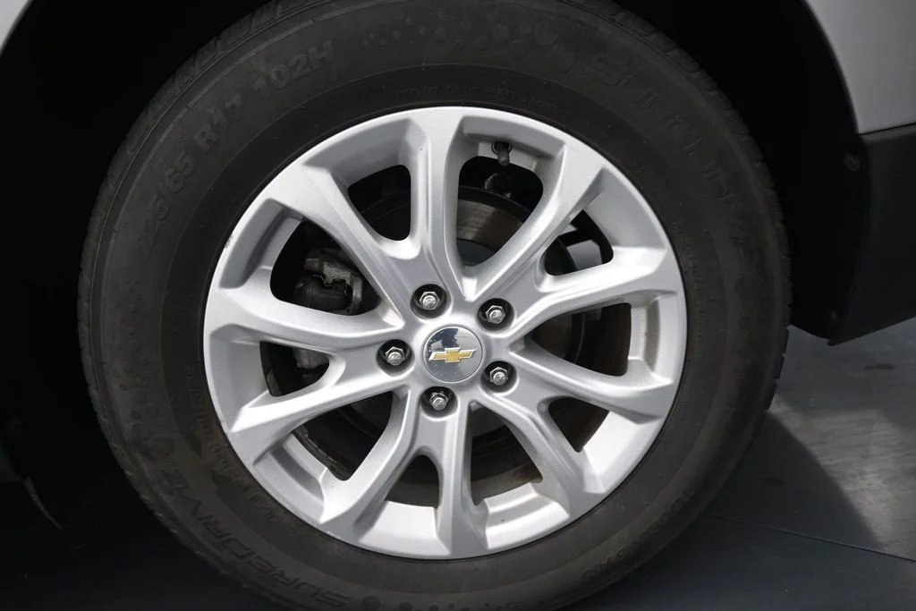 Used 2018 Silver Chevrolet LT image 14