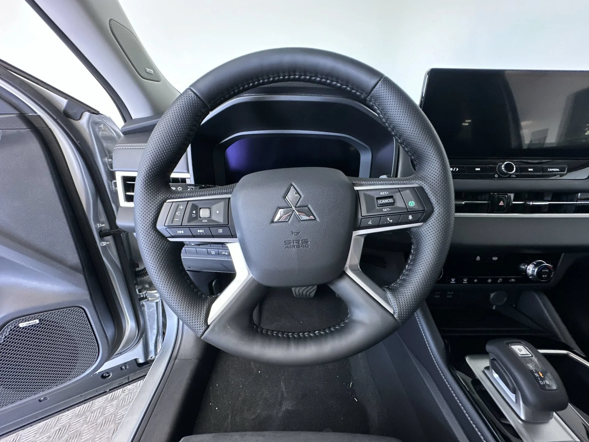 New 2026 Alloy Silver Metallic Mitsubishi SE image 16