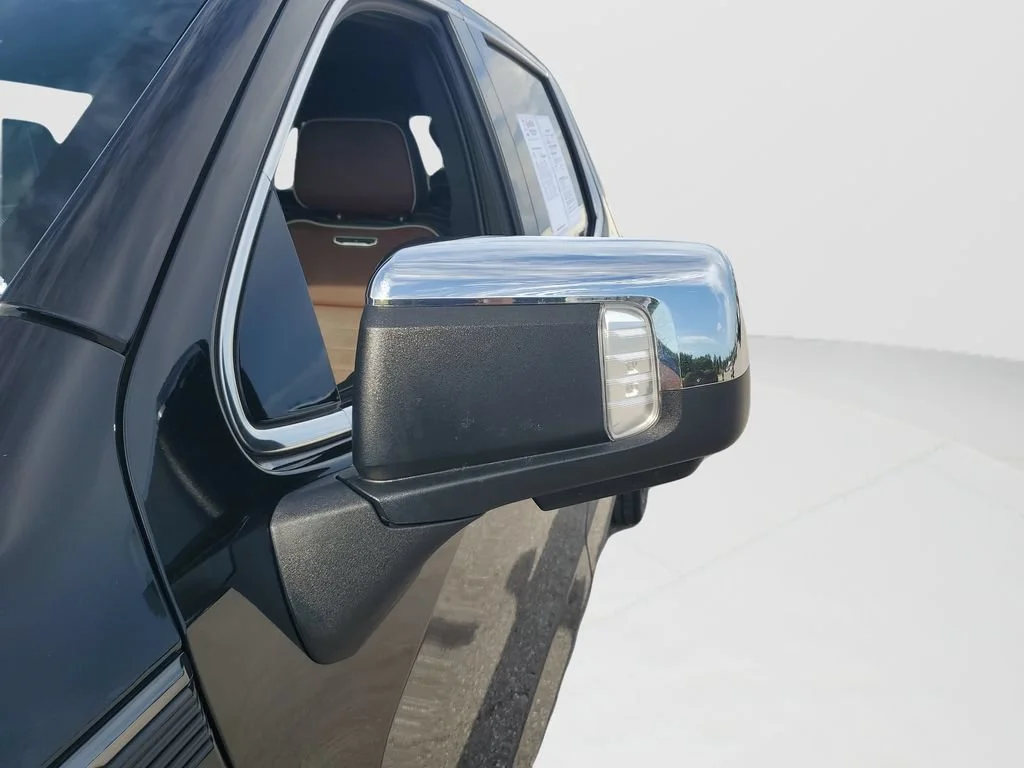 Used 2024 Onyx Black GMC Denali Ultimate image 25