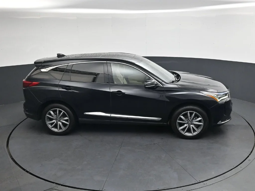 Used 2023  Acura Technology Package image 26