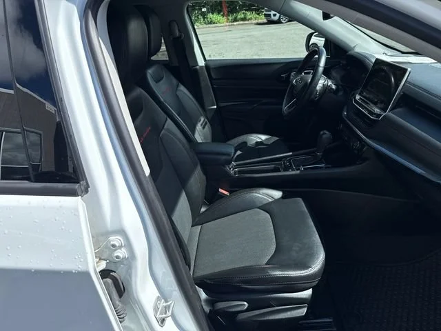 Used 2022 Bright White Clearcoat Jeep Trailhawk image 9