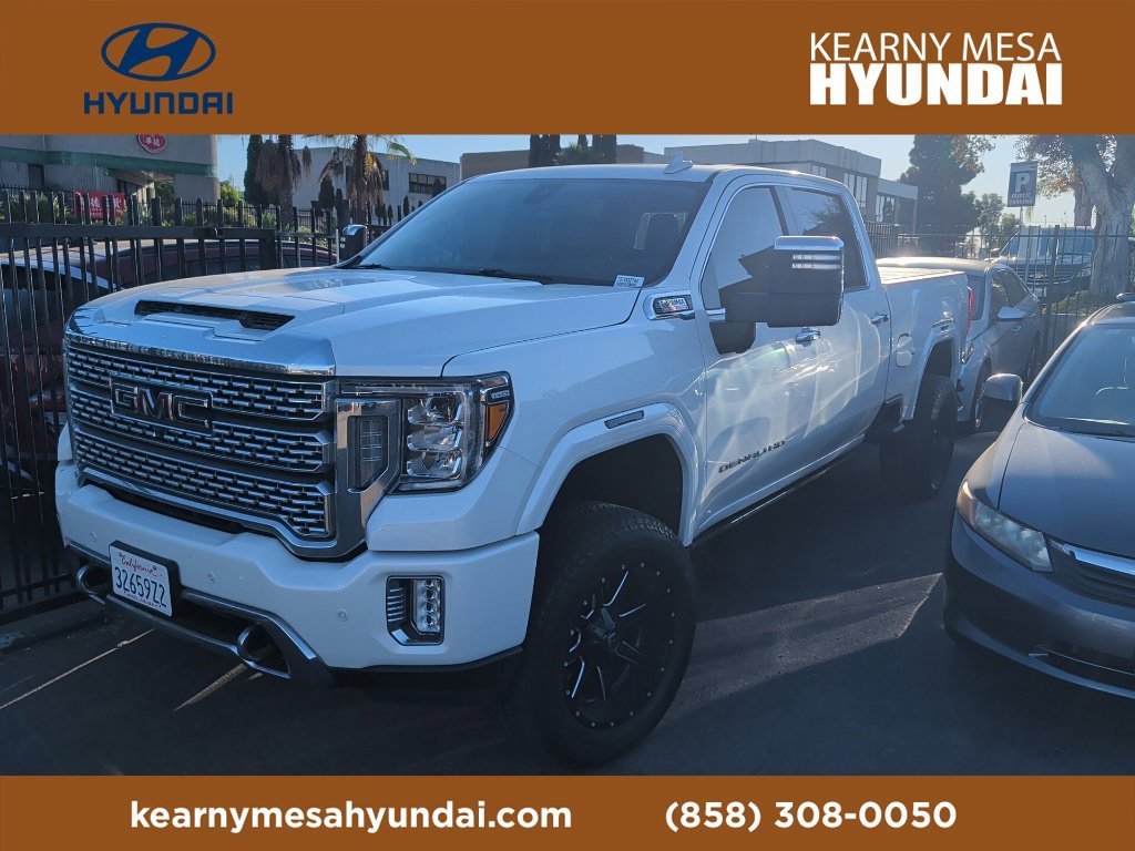 Used 2020 White GMC Denali image 1