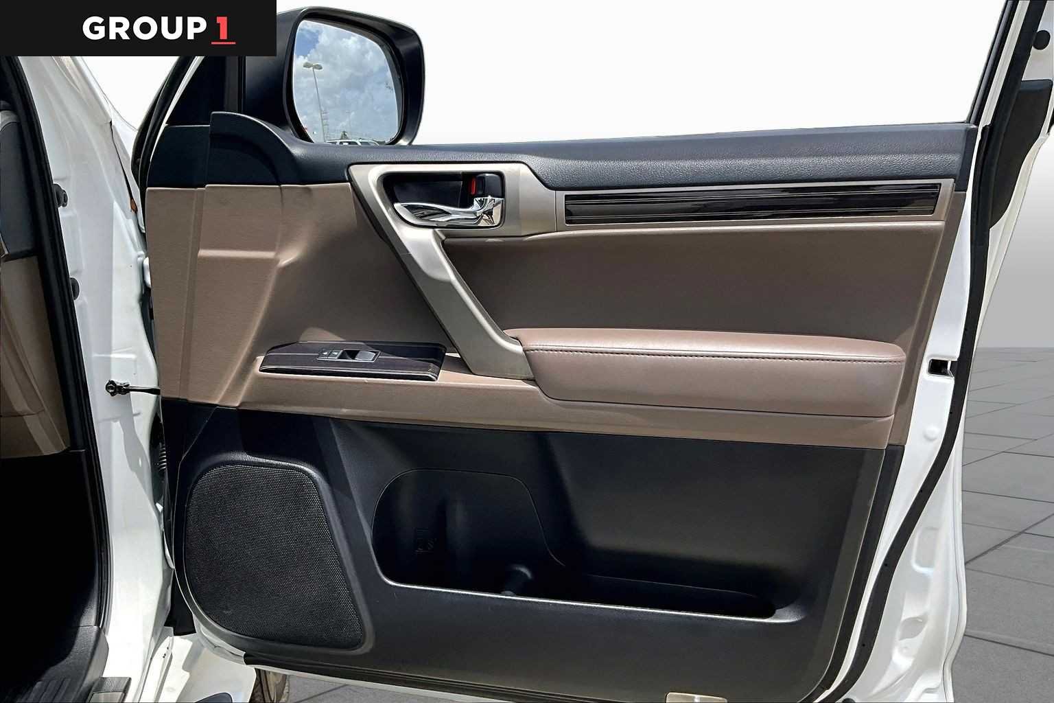 Used 2020 Starfire Pearl Lexus Premium image 20