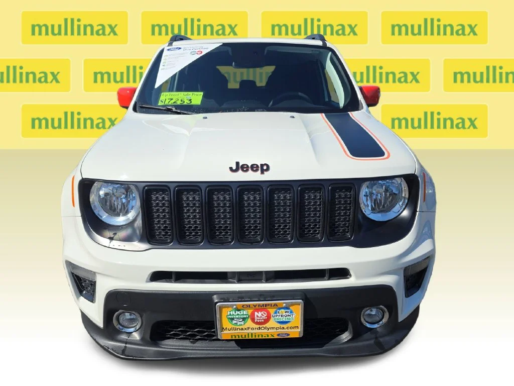 Certified Used 2020 White Jeep Latitude image 16