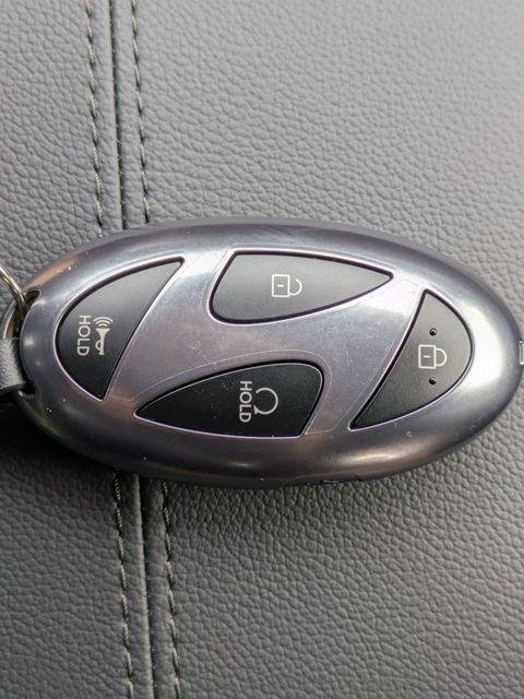 New 2026 Black Hyundai SEL FWD image 33