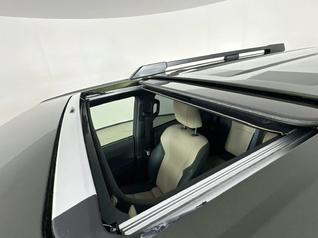 Used 2025 Green Pearl Lexus 550 Overtrail image 28