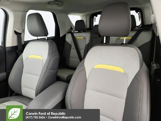 New 2026 Velocity Blue Metallic Ford Badlands® image 47