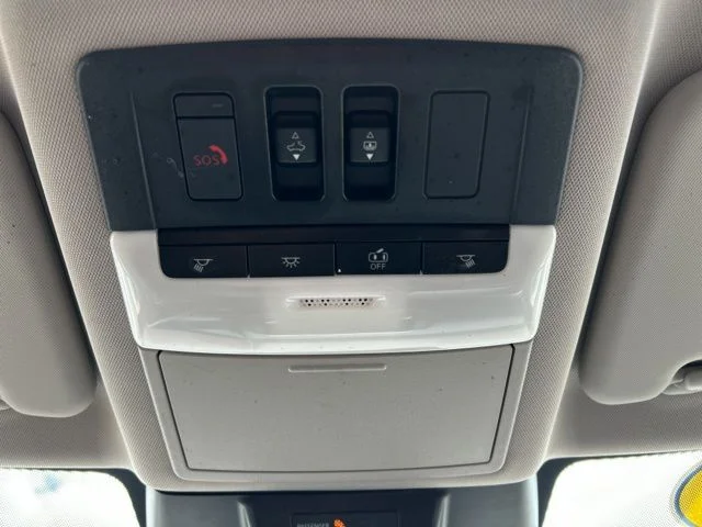 Used 2021 White Nissan SL image 50