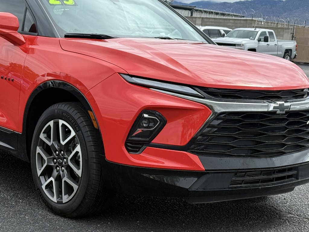 2025 Chevrolet Blazer RS - Photo 2