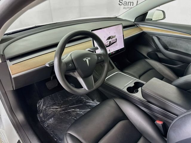 Used 2022 White Tesla Long Range image 9