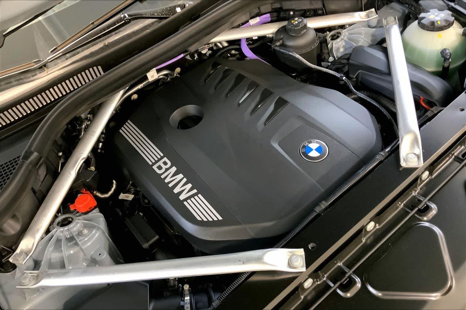 New 2026 Brooklyn Grey Metallic BMW xDrive40i image 17